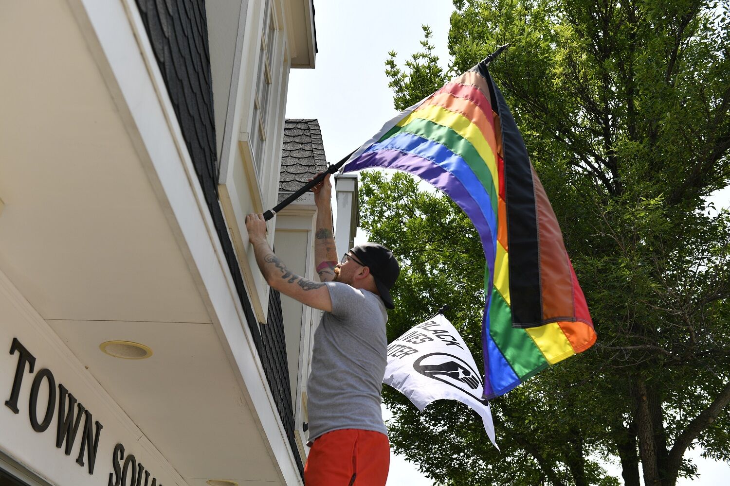 Flags stolen from Orange City coffee shop